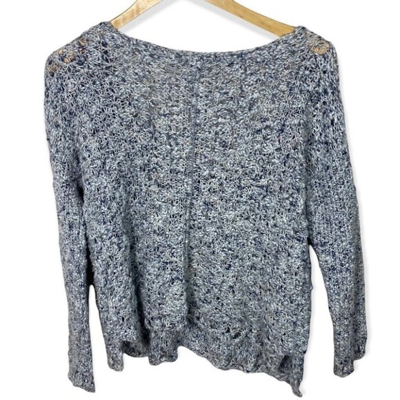 Free People Crochet Knit Boho Sweater Oversized Blue Grey Size XS Scoop Neck Top - Picture 3 of 12